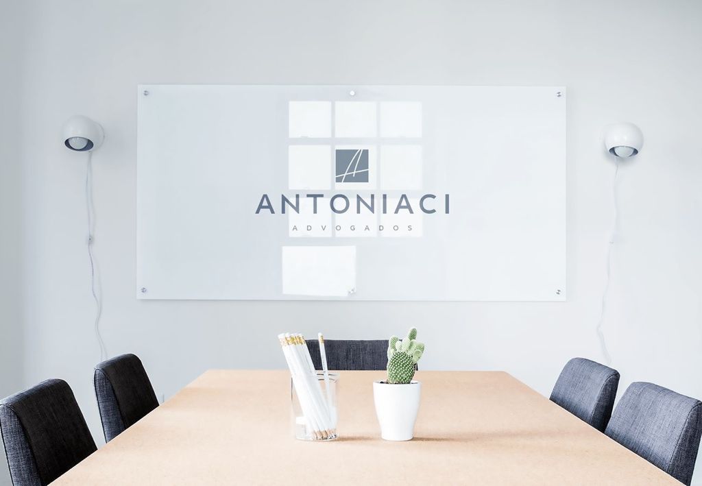 664972B493B229A81DA68F35392410D5